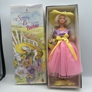 1995 Vintage AVON Spring Blossom BARBIE Special Ed. Mattel 15201 First in Series